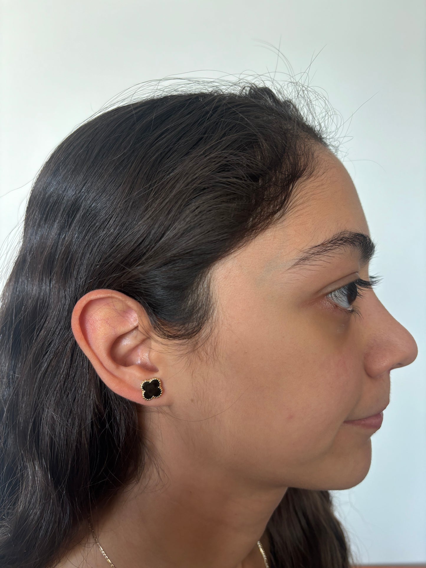 Broquel trebol negro